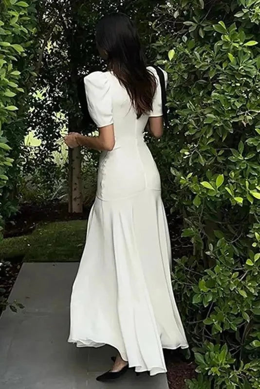 Elegant Mermaid V-Neck Puff-Sleeve Lace-Up-Back Floor-Length Evening Dress