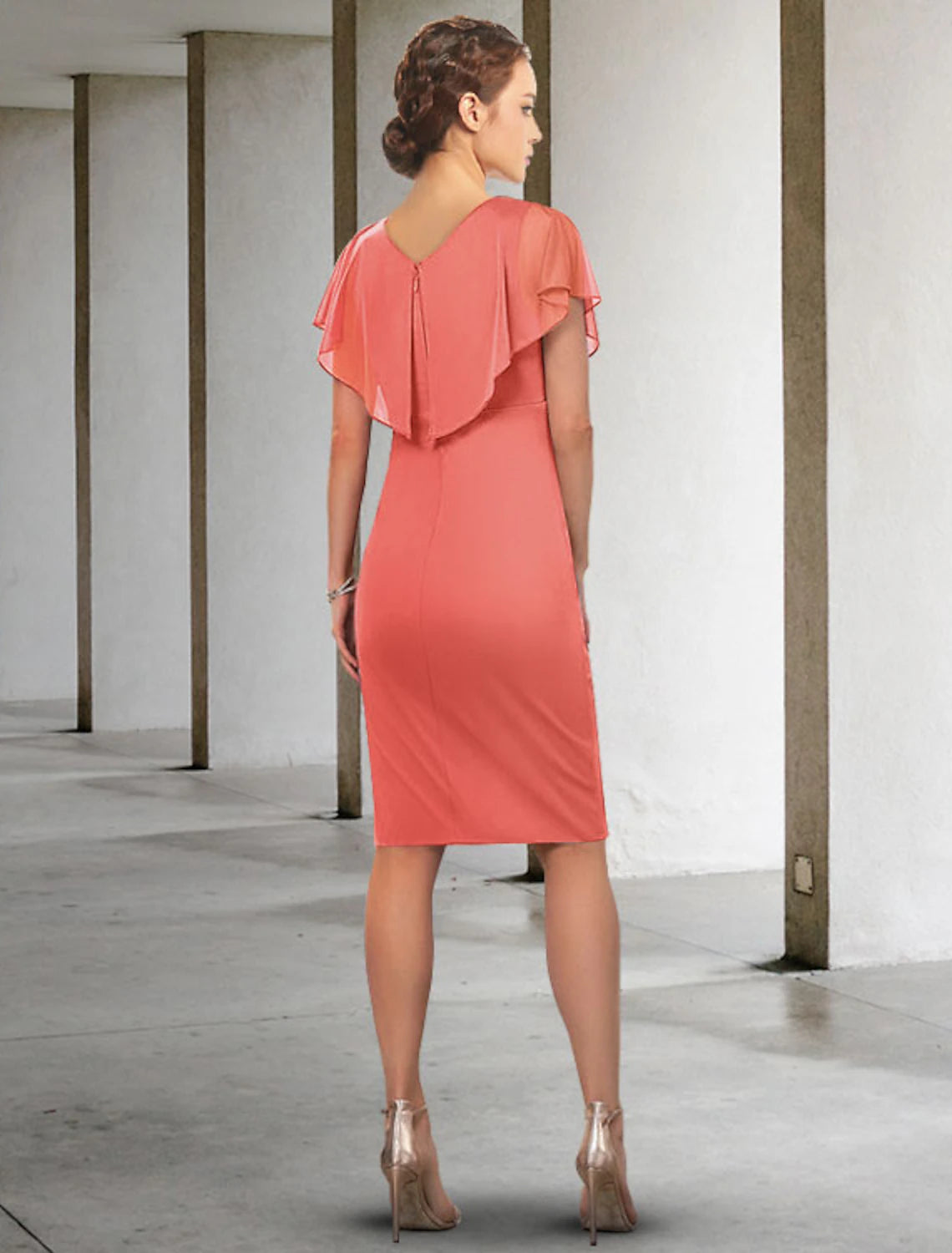 Elegant Sheath V-Neck Short Sleeve Ruched Chiffon Knee-Length Mother Dress.