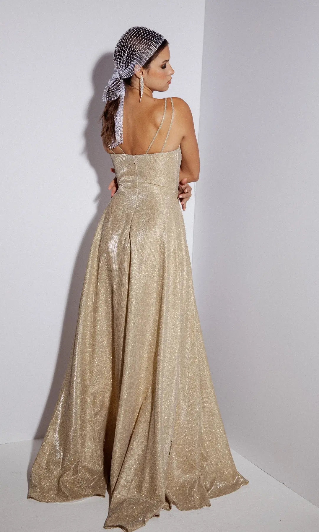 Elegant A-Line Boat-Neck Sleeveless Slit Backless Gold Prom Dresses Women Gown