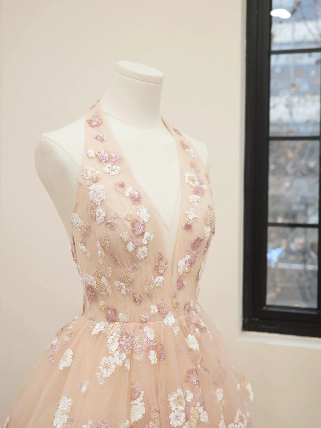 Elegant A-Line Halter Deep V-Neck Sleeveless Open Back Midi Floral Sequin Homecoming Dresses for Teens