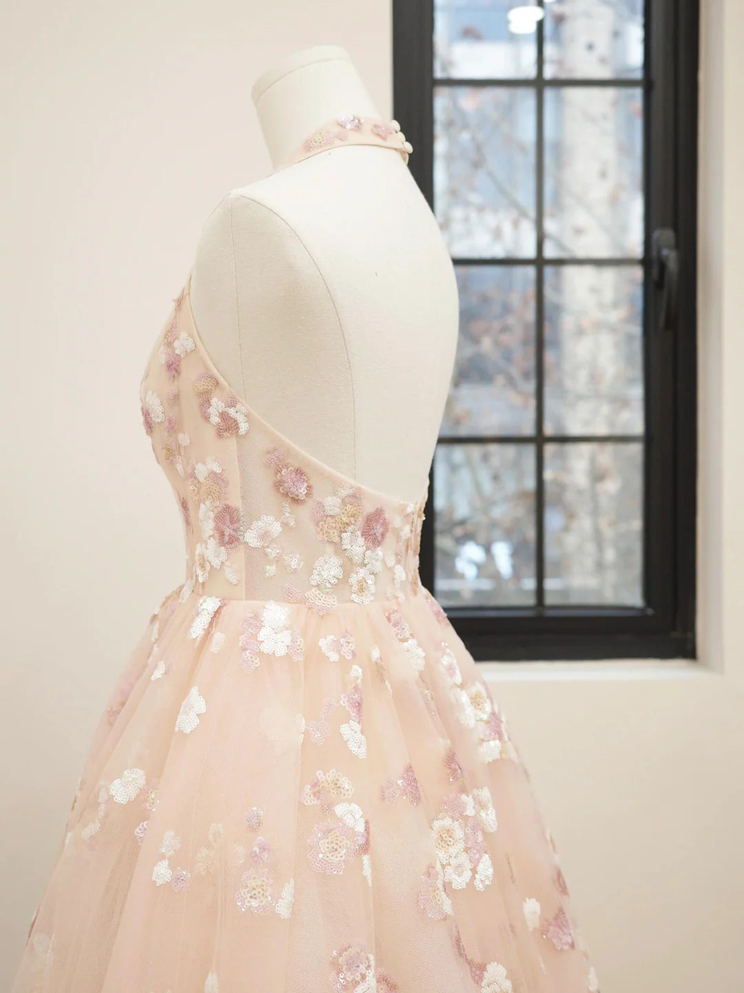 Elegant A-Line Halter Deep V-Neck Sleeveless Open Back Midi Floral Sequin Homecoming Dresses for Teens