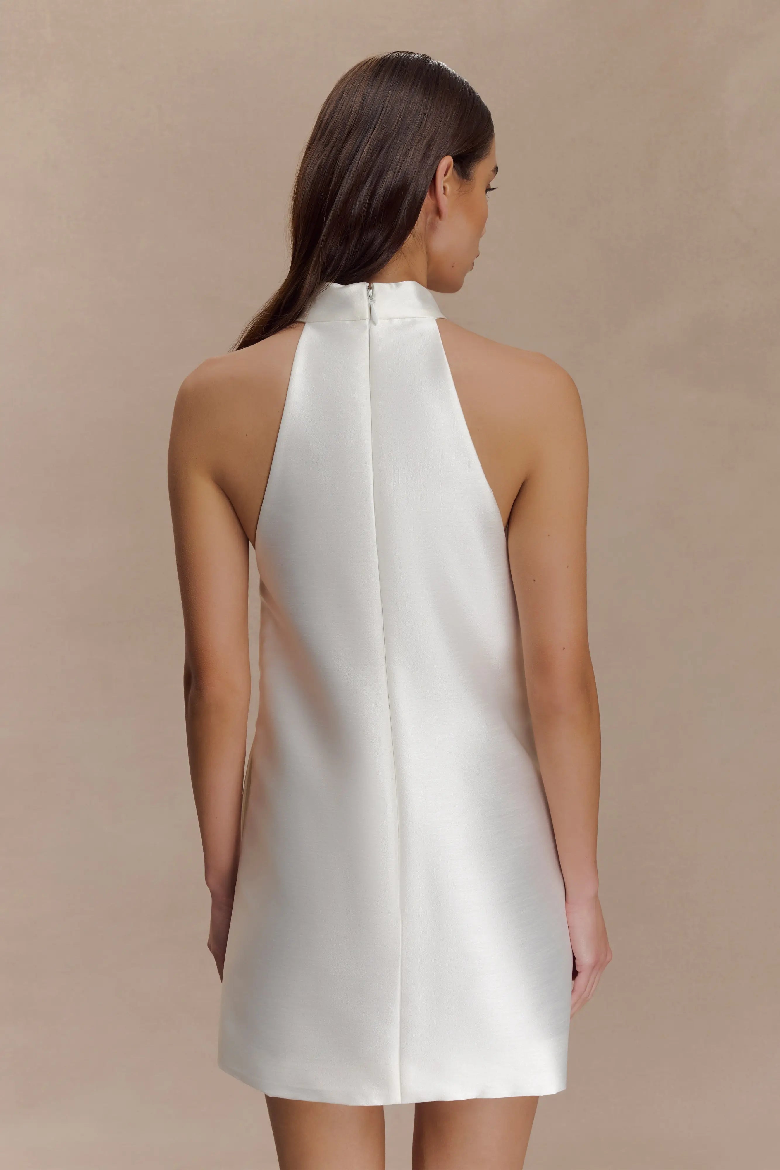 Elegant A-Line Halter Sleeveless Chic Modern Ivory Mini Homecoming Dresses Women's