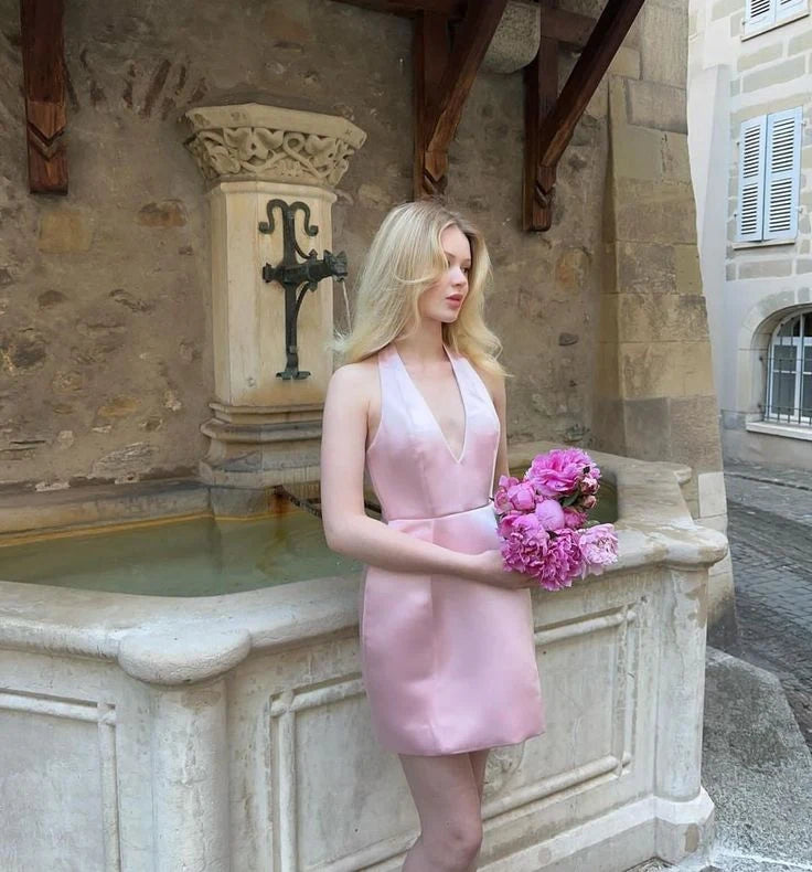 Elegant A-Line Halter Sleeveless Chic Pink Mini Homecoming Dress for Women