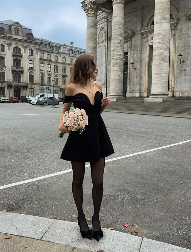 Elegant A-Line Off-Shoulder Black Mini Party Homecoming Dress Women's