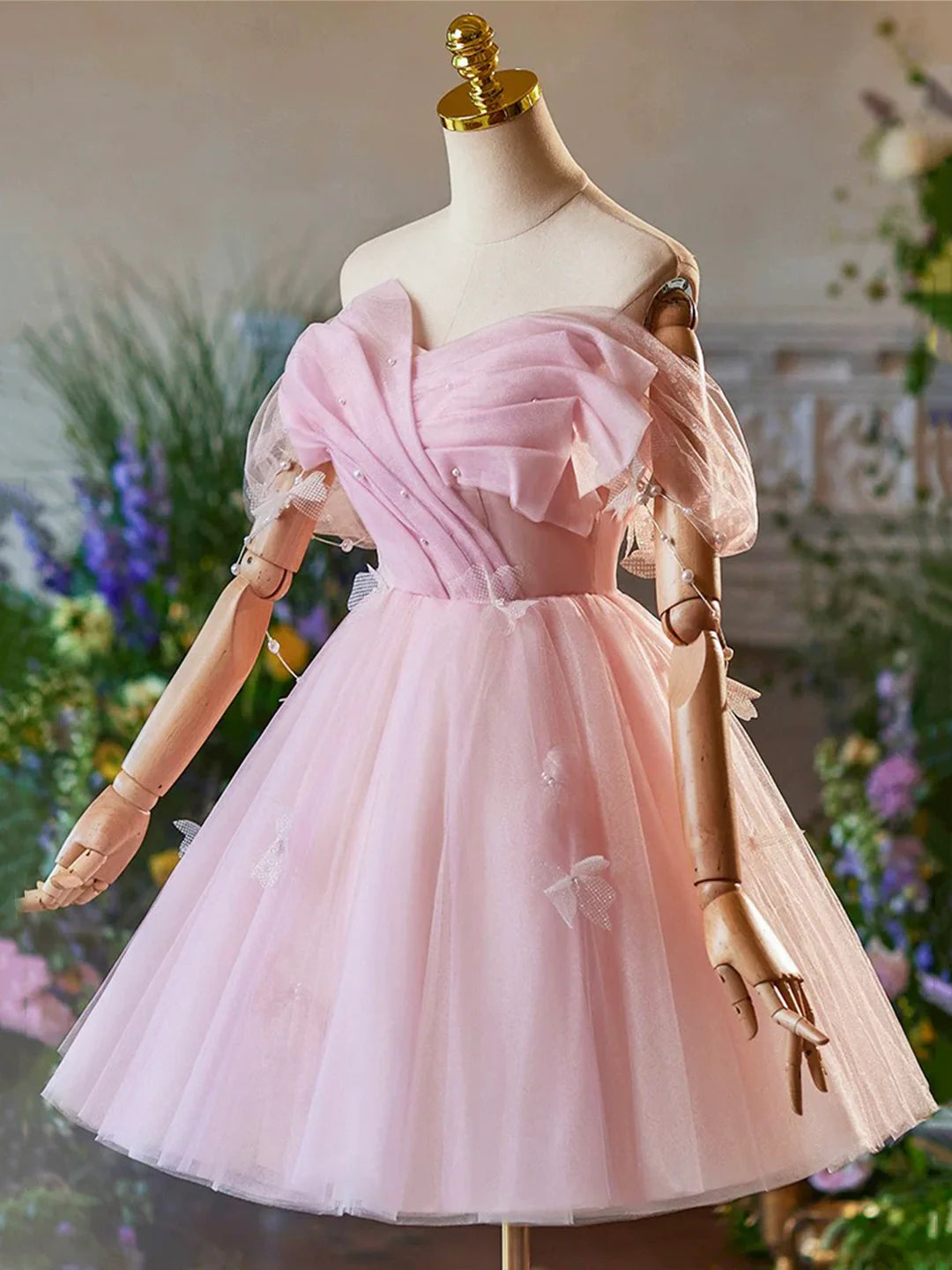 Elegant A-Line Off-Shoulder Puffy Sleeve Lace-Up Back Short Mini Homecoming Dresses