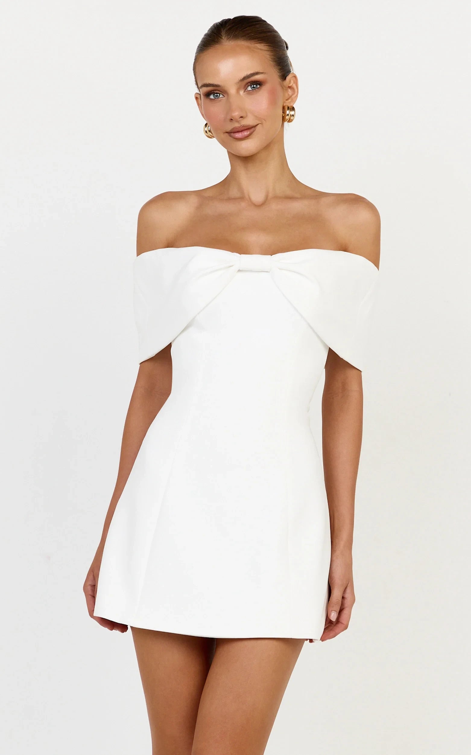 Elegant A-Line Off-Shoulder Sweetheart Bow Detail Short Sleeve Zipper Back Mini Homecoming Dresses