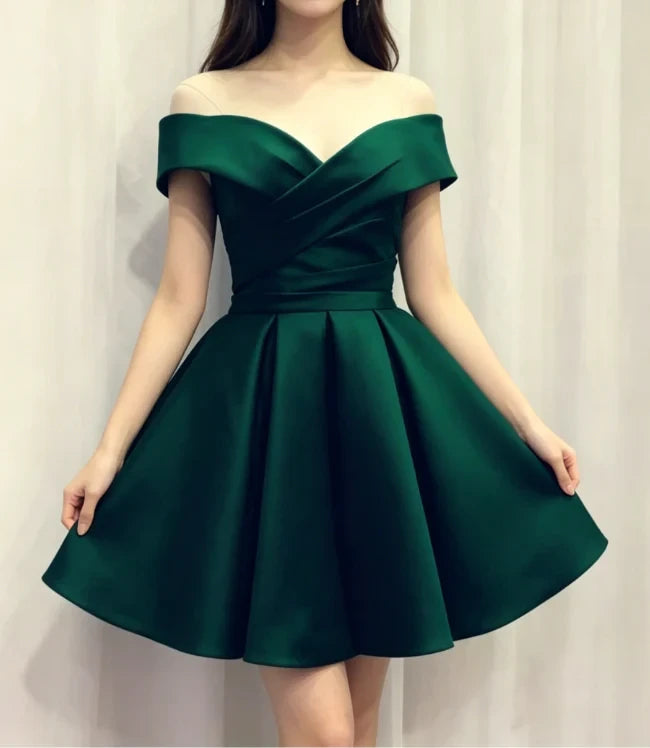 Elegant A-Line Off-Shoulder Sweetheart Short Above-Knee Homecoming Dresses