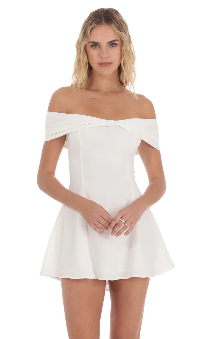 Elegant A-Line Off-Shoulder Twisted Bodice White Mini Homecoming Dress Women