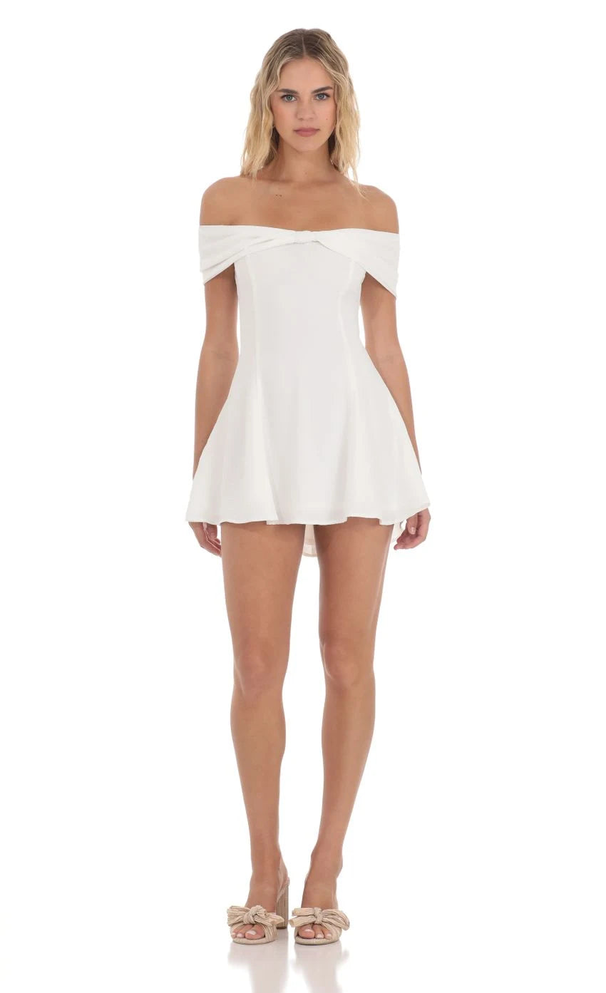 Elegant A-Line Off-Shoulder Twisted Bodice White Mini Homecoming Dress Women