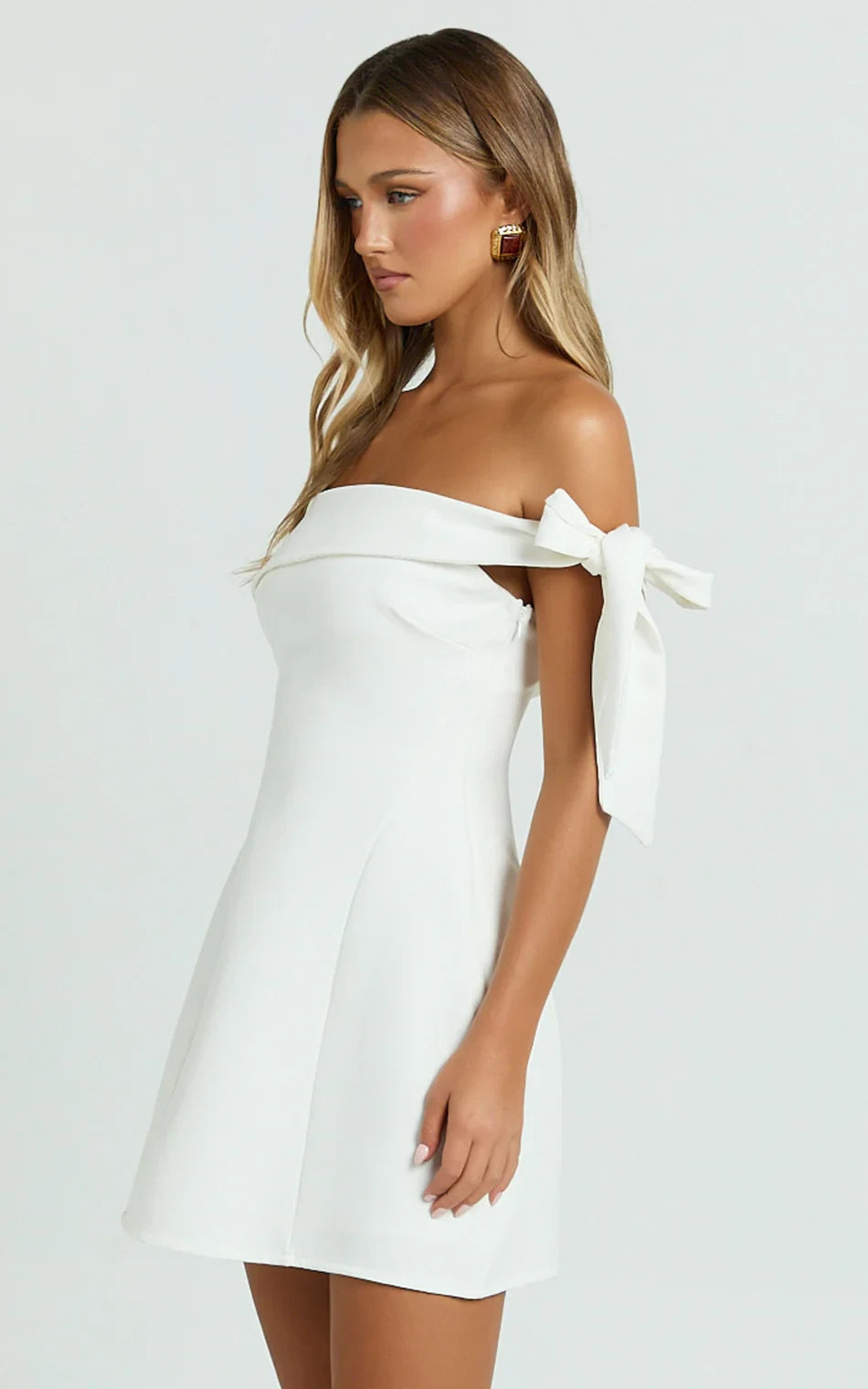 Elegant A-Line Off-the-Shoulder Tie-Detail Mini Homecoming Dress with a Sleek Back