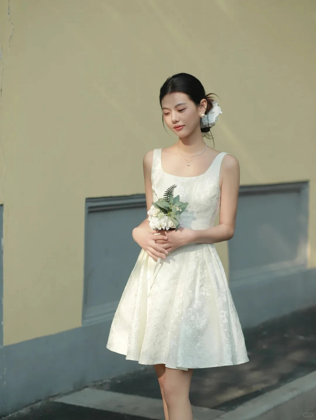 Elegant A-Line Square Neck Sleeveless Chic Textured Ivory Mini Homecoming Dress