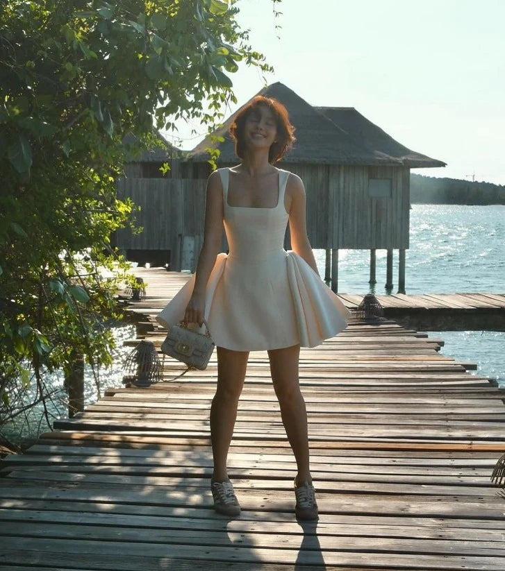 Elegant A-Line Square Neck Sleeveless Puffy Cream Short Homecoming Dress