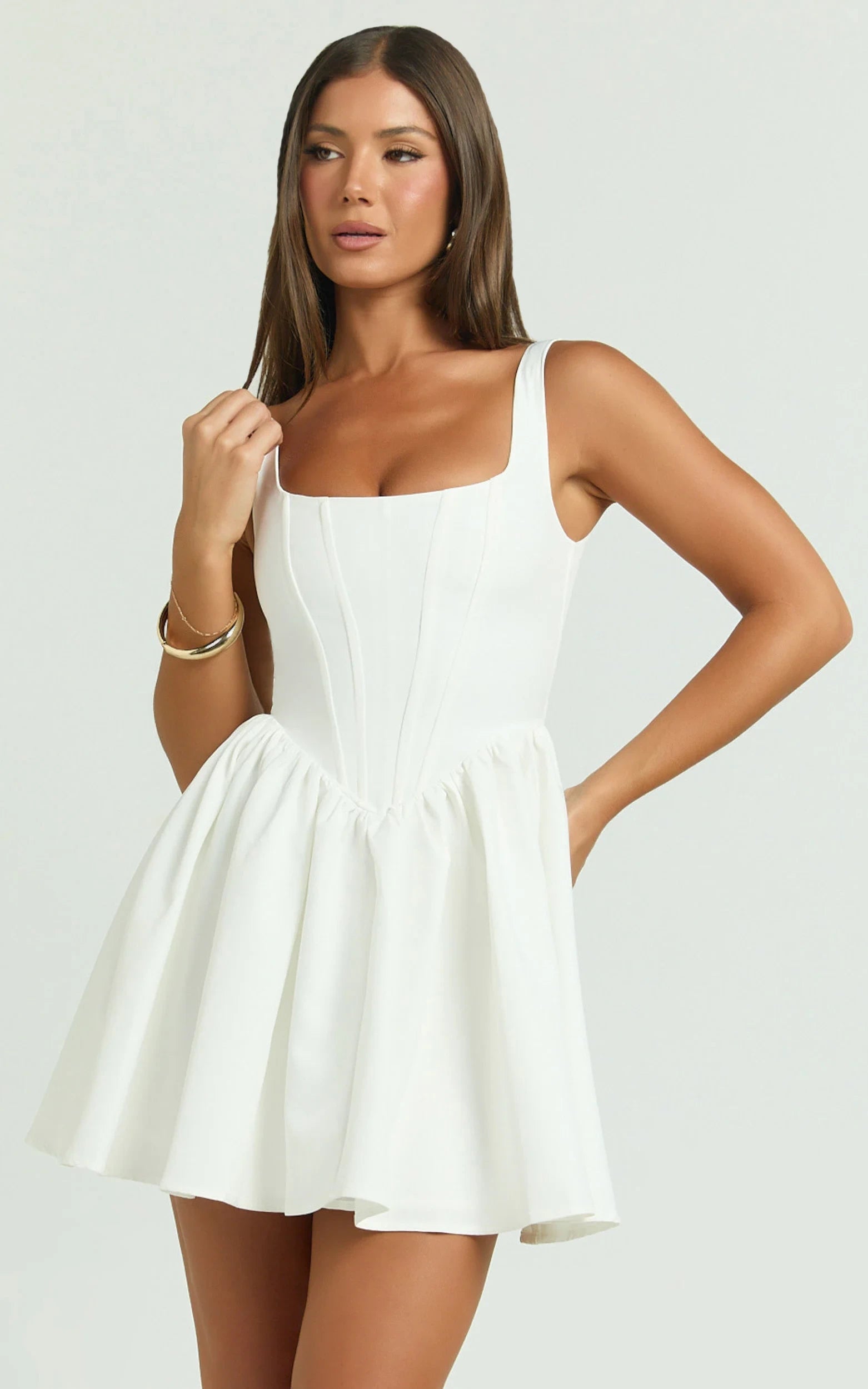 Elegant A-Line Square Neck Sleeveless Scoop Back Mini White Homecoming Dress for Teens and Juniors