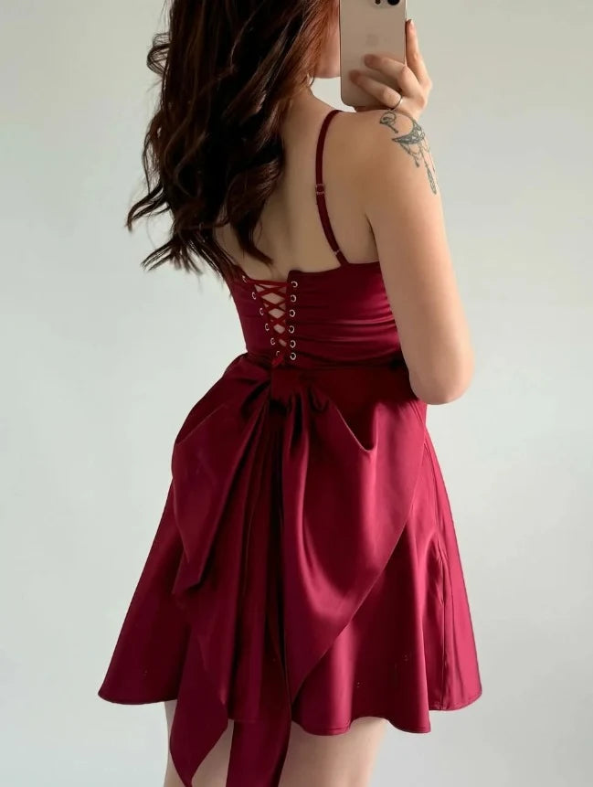 Elegant A-Line Strapless Bow-Back Corset Burgundy Mini Homecoming Dress
