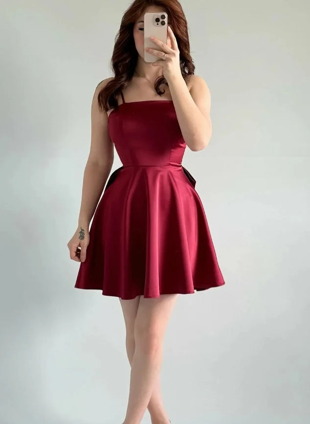 Elegant A-Line Strapless Bow-Back Corset Burgundy Mini Homecoming Dress