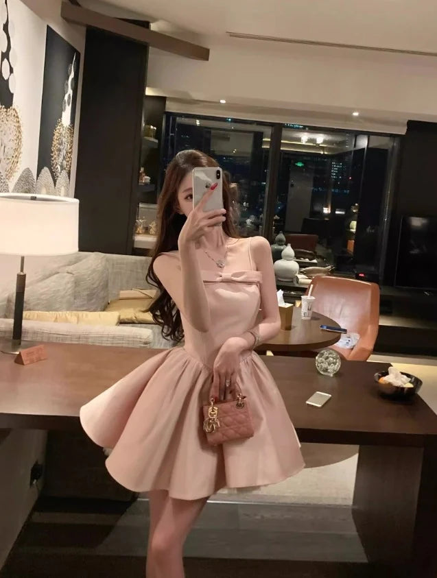 Elegant A-Line Strapless Bow Sweetheart Blush Short Homecoming Dresses for Women