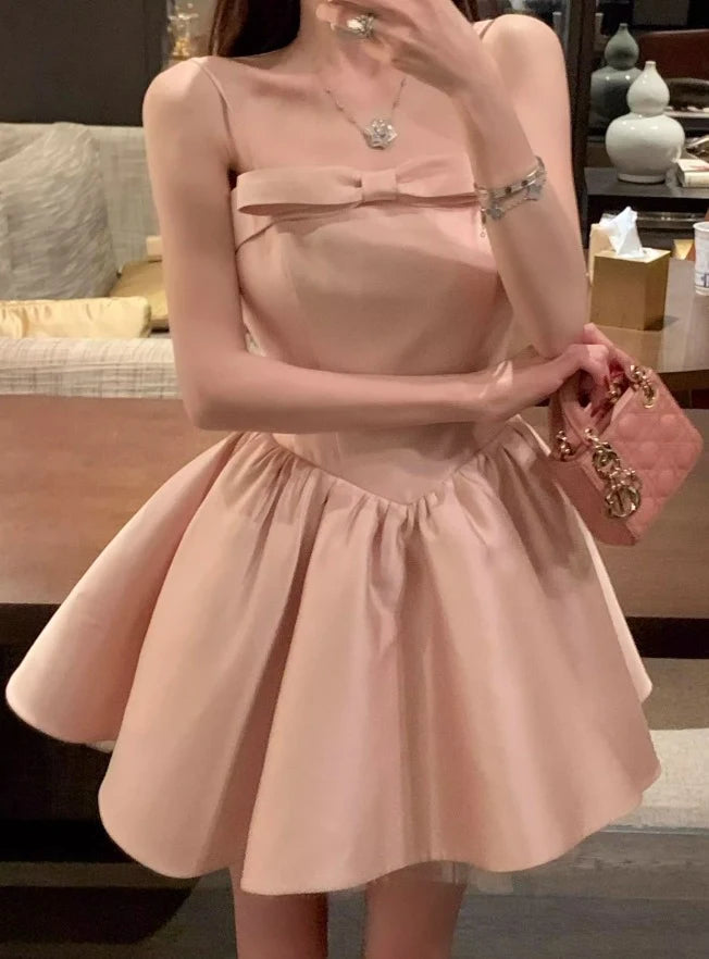 Elegant A-Line Strapless Bow Sweetheart Blush Short Homecoming Dresses for Women