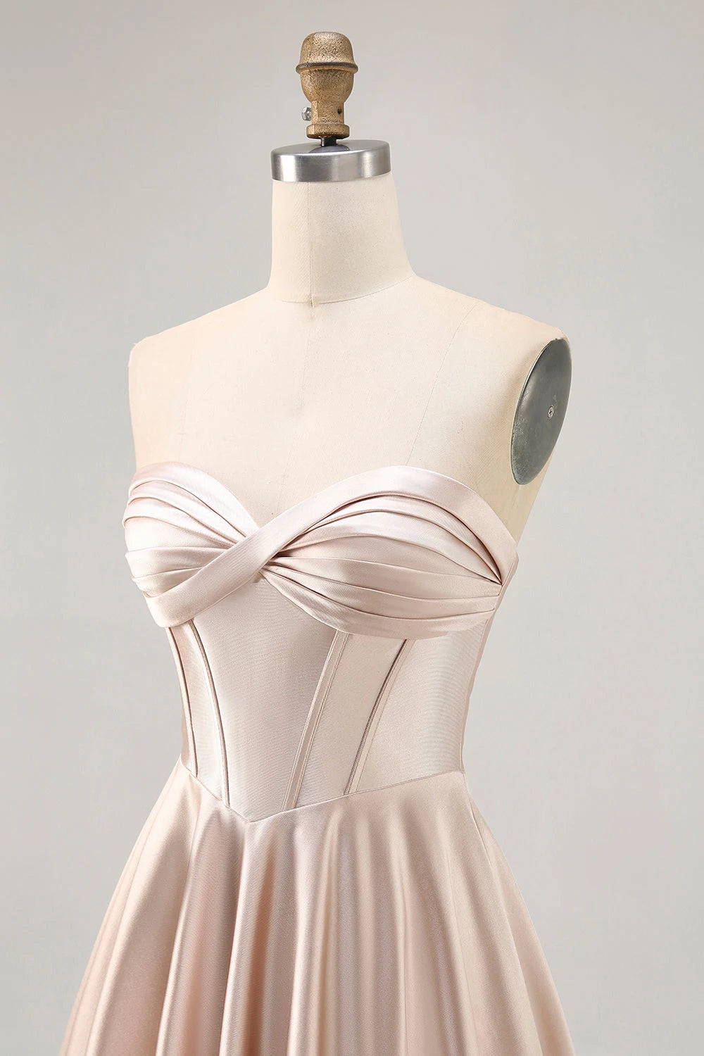 Elegant A-Line Strapless Chic Mini Champagne Homecoming Dresses For Women