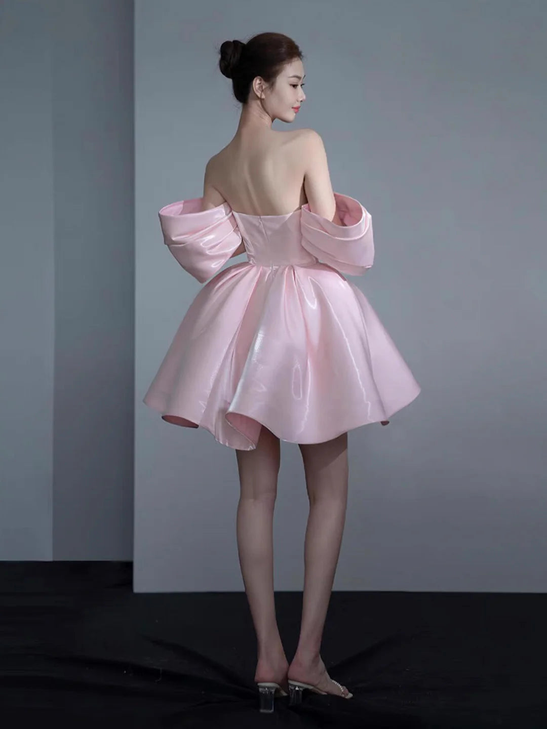 Elegant A-Line Strapless Sweetheart Off-Shoulder Draped Back Short Mini Homecoming Dresses