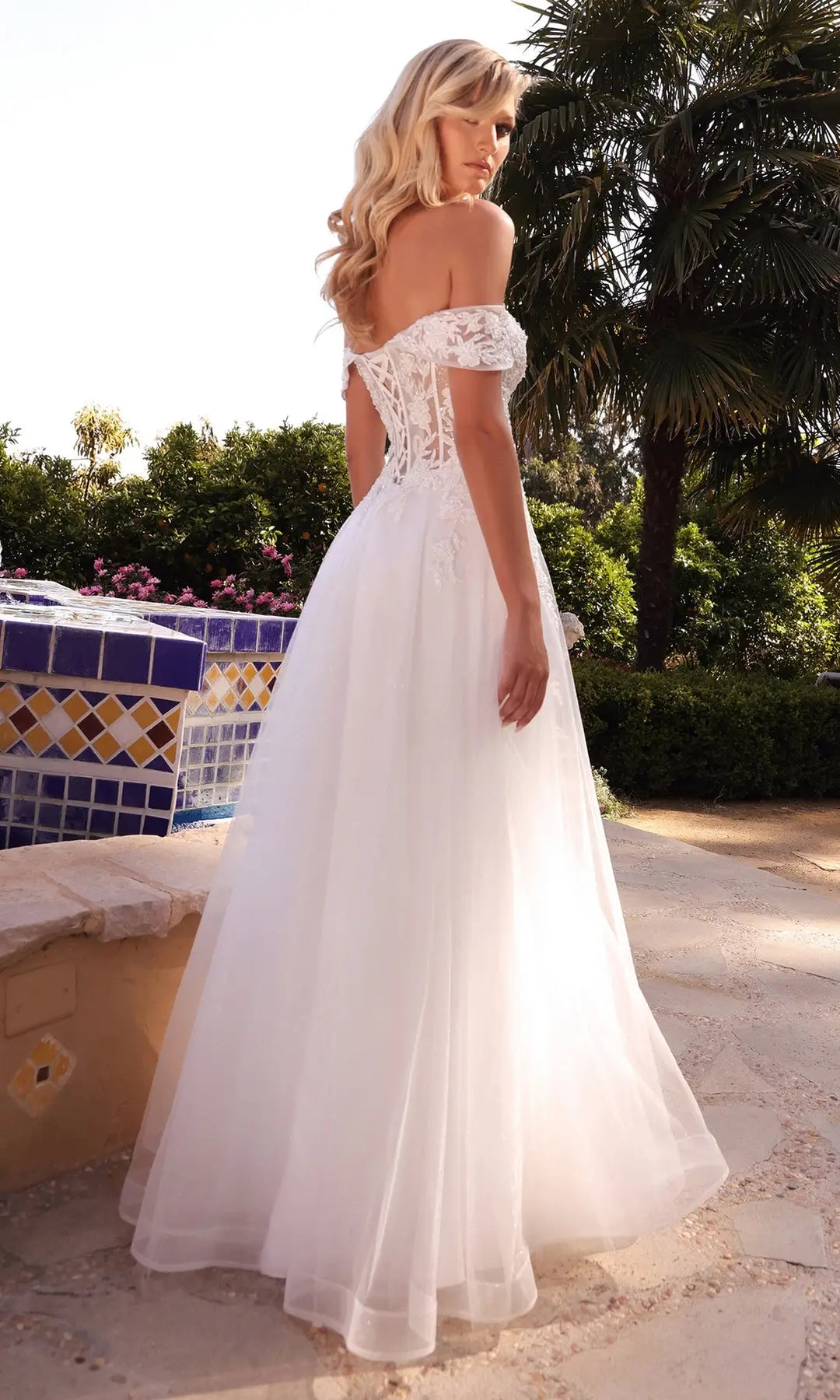 Elegant A-Line Sweetheart Off-Shoulder Corset Backless White Long Prom Dresses Women