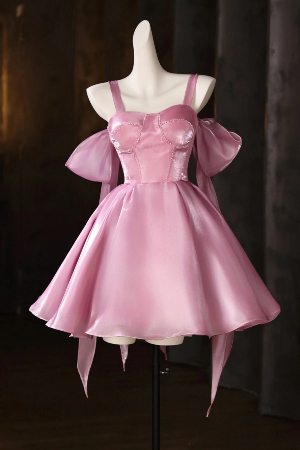 Elegant A-Line Sweetheart Off-Shoulder Puffy Sleeve Lace-Up Back Short Homecoming Dress