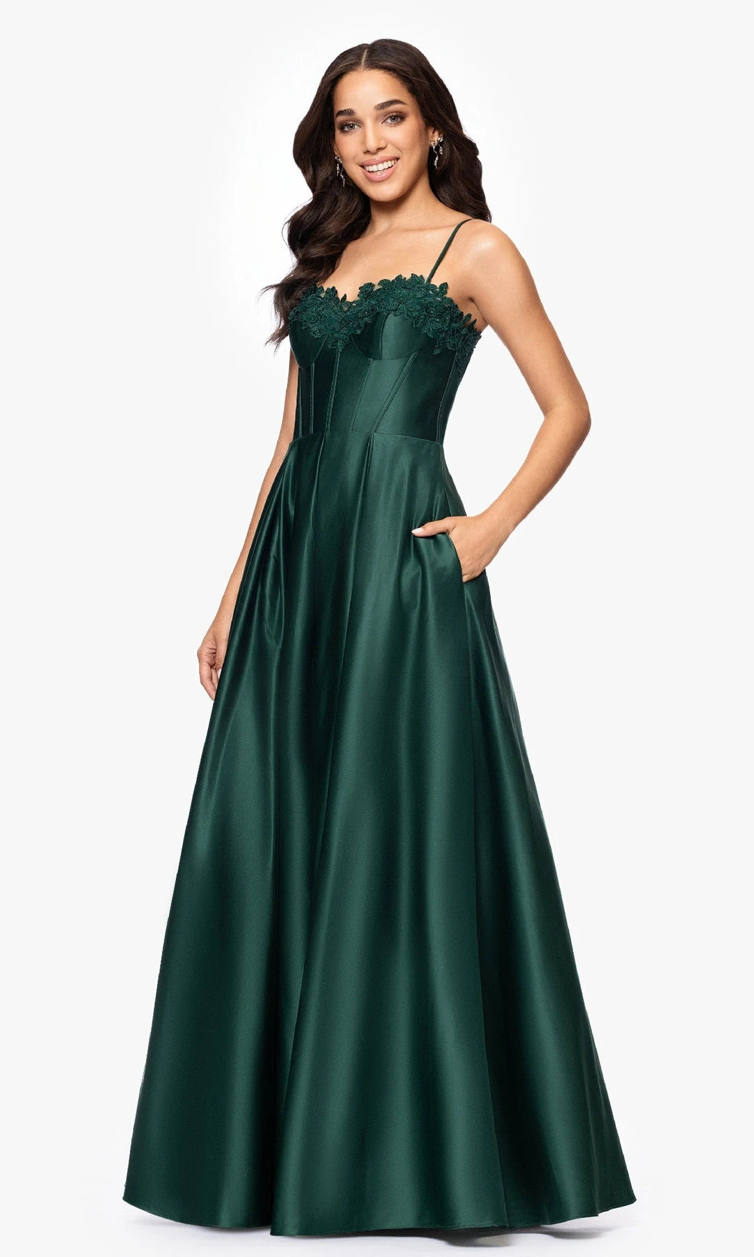 Elegant A-Line Sweetheart Sleeveless Corset Applique Emerald Maxi Prom Dresses Gown