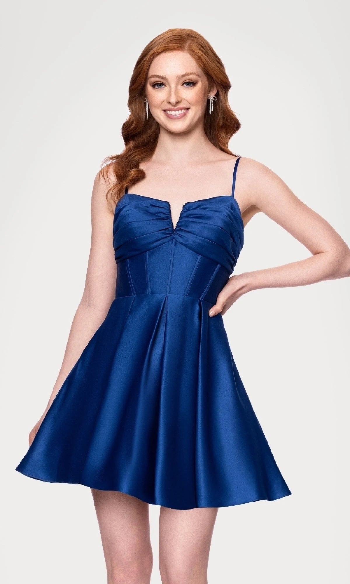 Elegant A-Line Sweetheart Sleeveless Ruched Corset Chocolate Short Homecoming Dresses Women Party