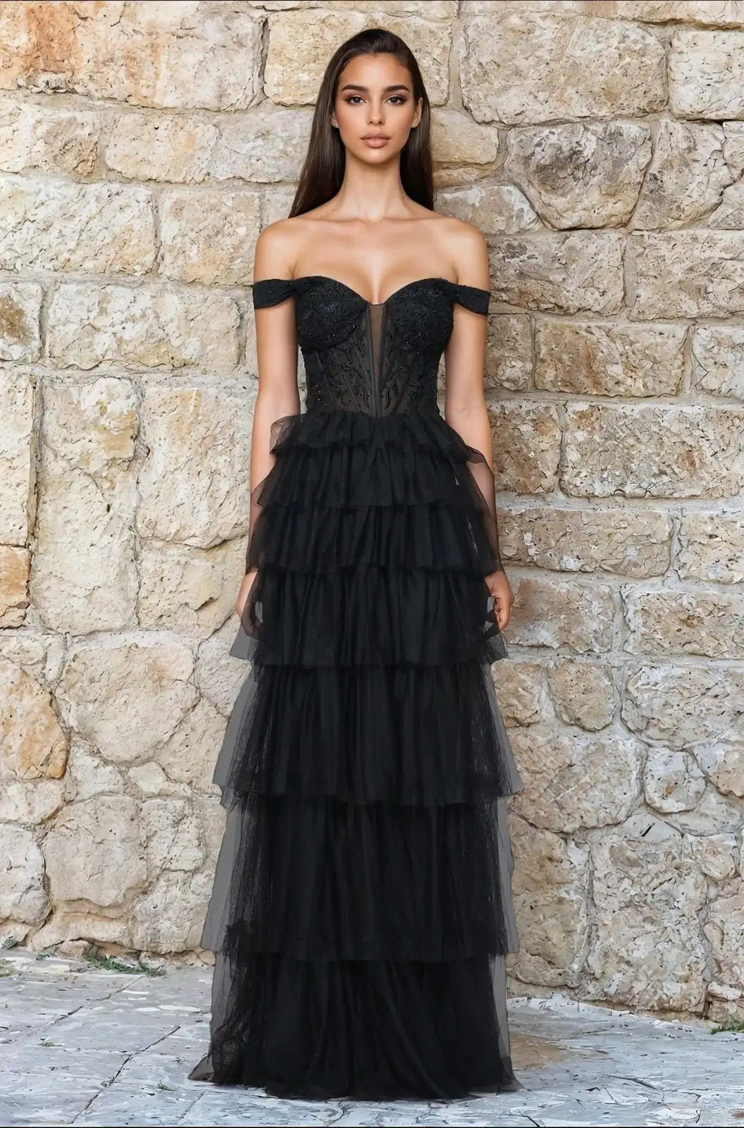 Elegant A-Line Sweetheart Sleeveless Tiered Corset Black Maxi Prom Dresses Women