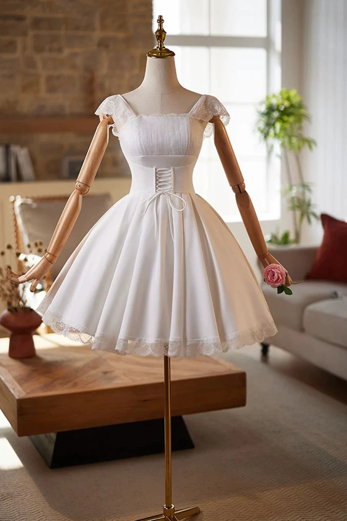 Elegant A-Line Sweetheart Square Neck Lace Cap Sleeves Corset Back Short Homecoming Dress