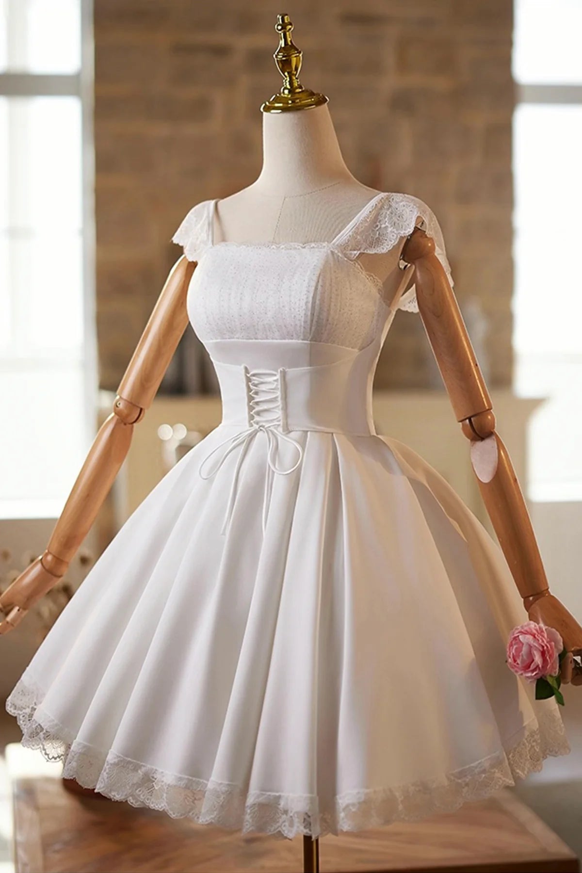 Elegant A-Line Sweetheart Square Neck Lace Cap Sleeves Corset Back Short Homecoming Dress