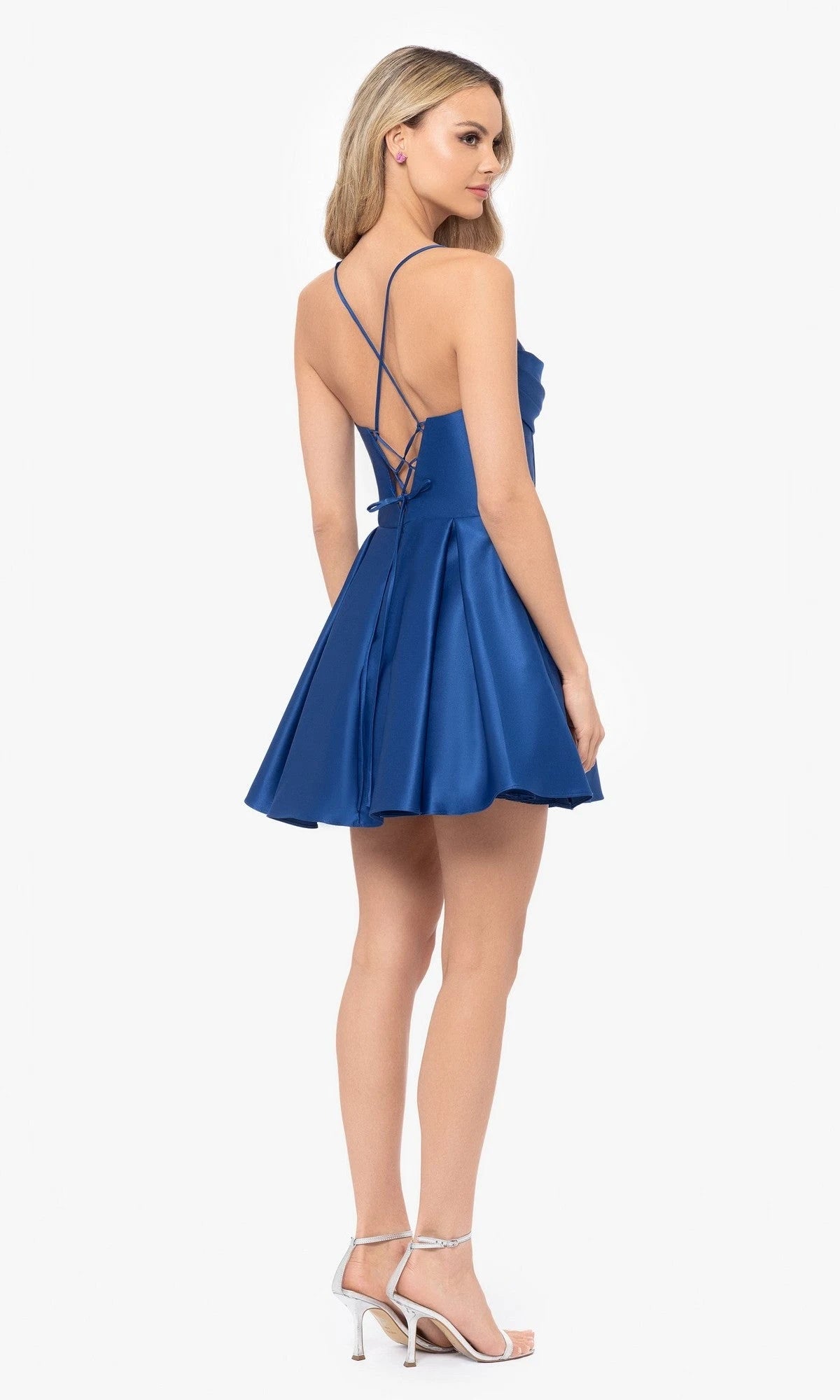 Elegant A-Line Sweetheart Strapless Corset Bodice Black Short Homecoming Dress
