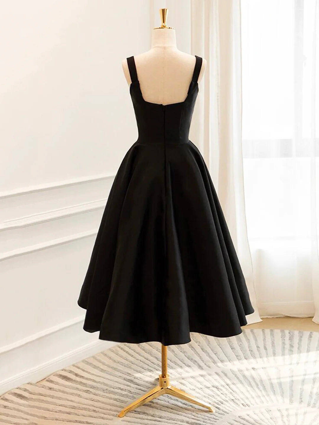 Elegant A-Line Sweetheart Wide Strap Square Back Tea-Length Black Homecoming Dresses