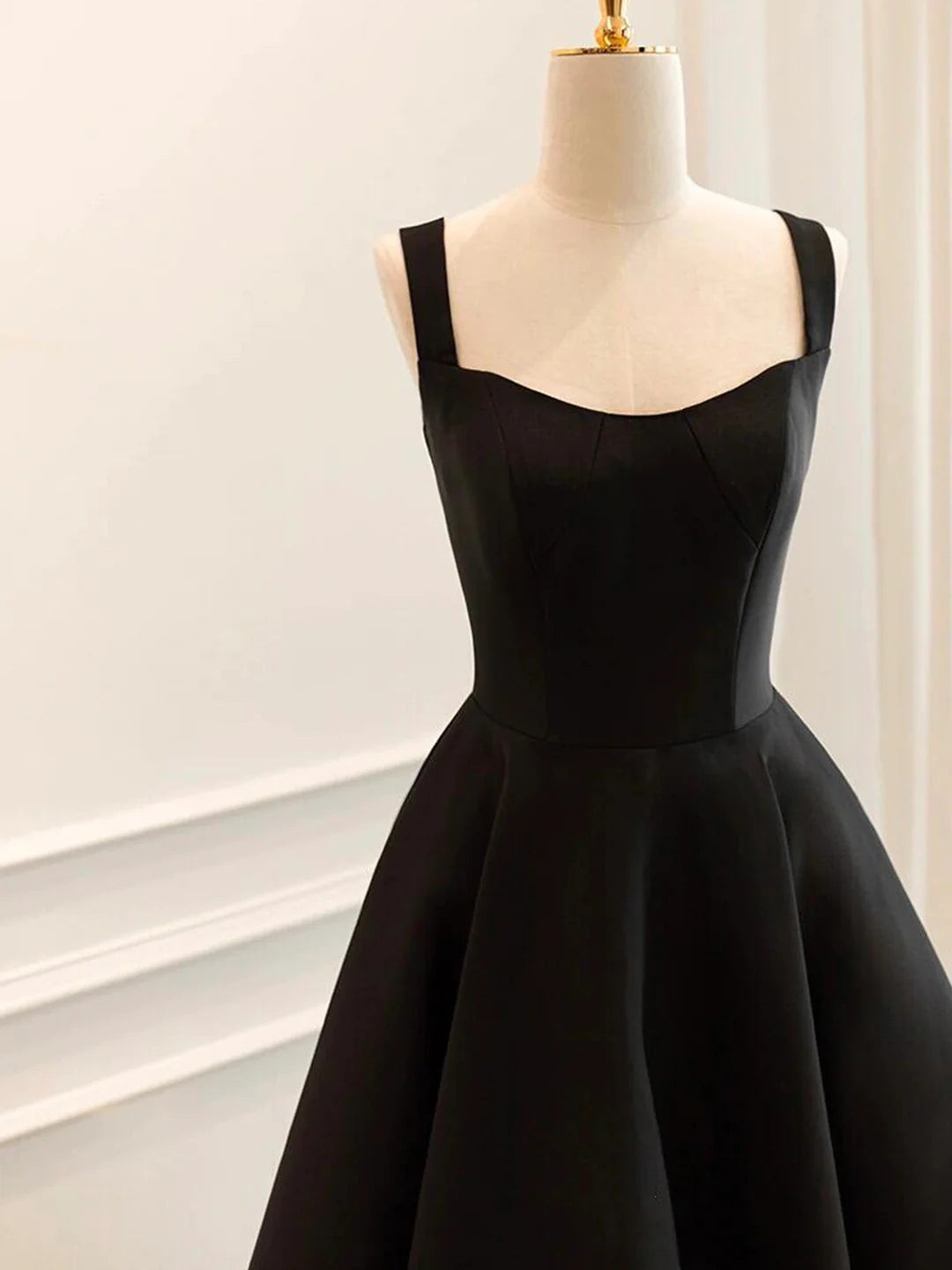 Elegant A-Line Sweetheart Wide Strap Square Back Tea-Length Black Homecoming Dresses