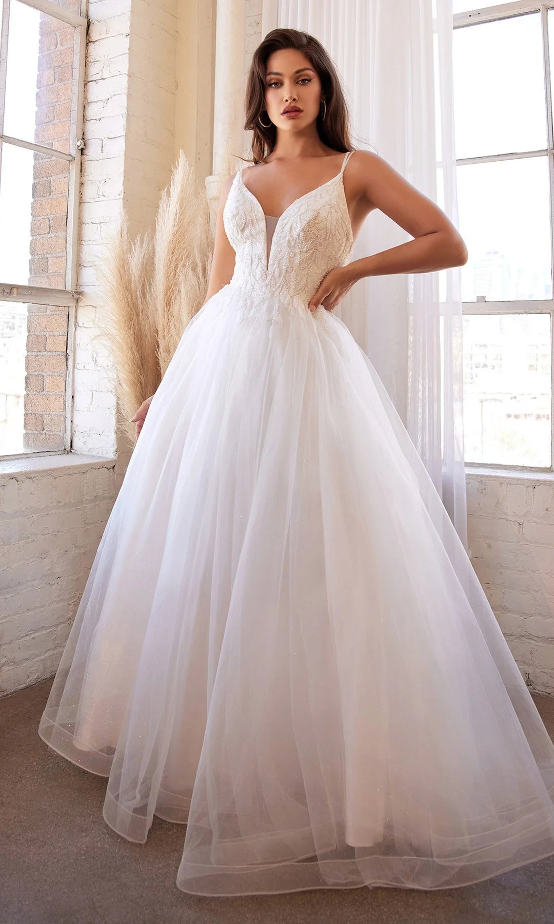 Elegant A-Line V-Neck Sleeveless Beaded Backless White Floor-Length Prom Dresses Women