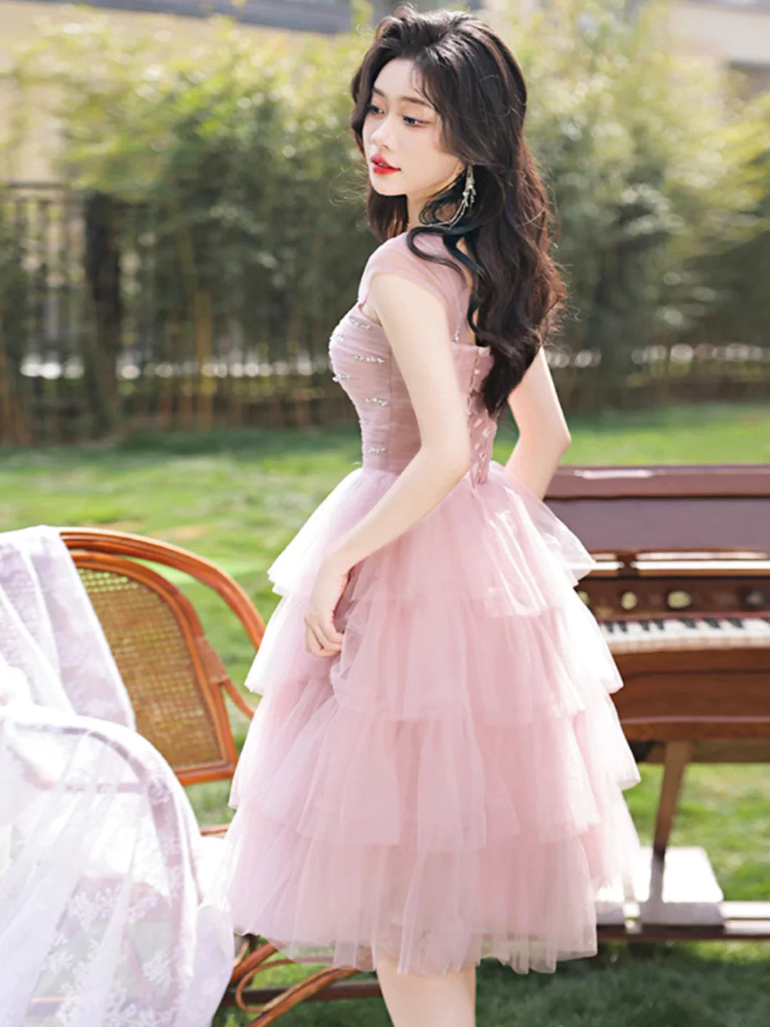 Elegant A-line Off-Shoulder Cap Sleeve Lace-Up Knee-Length Tiered Sparkling Homecoming Dresses