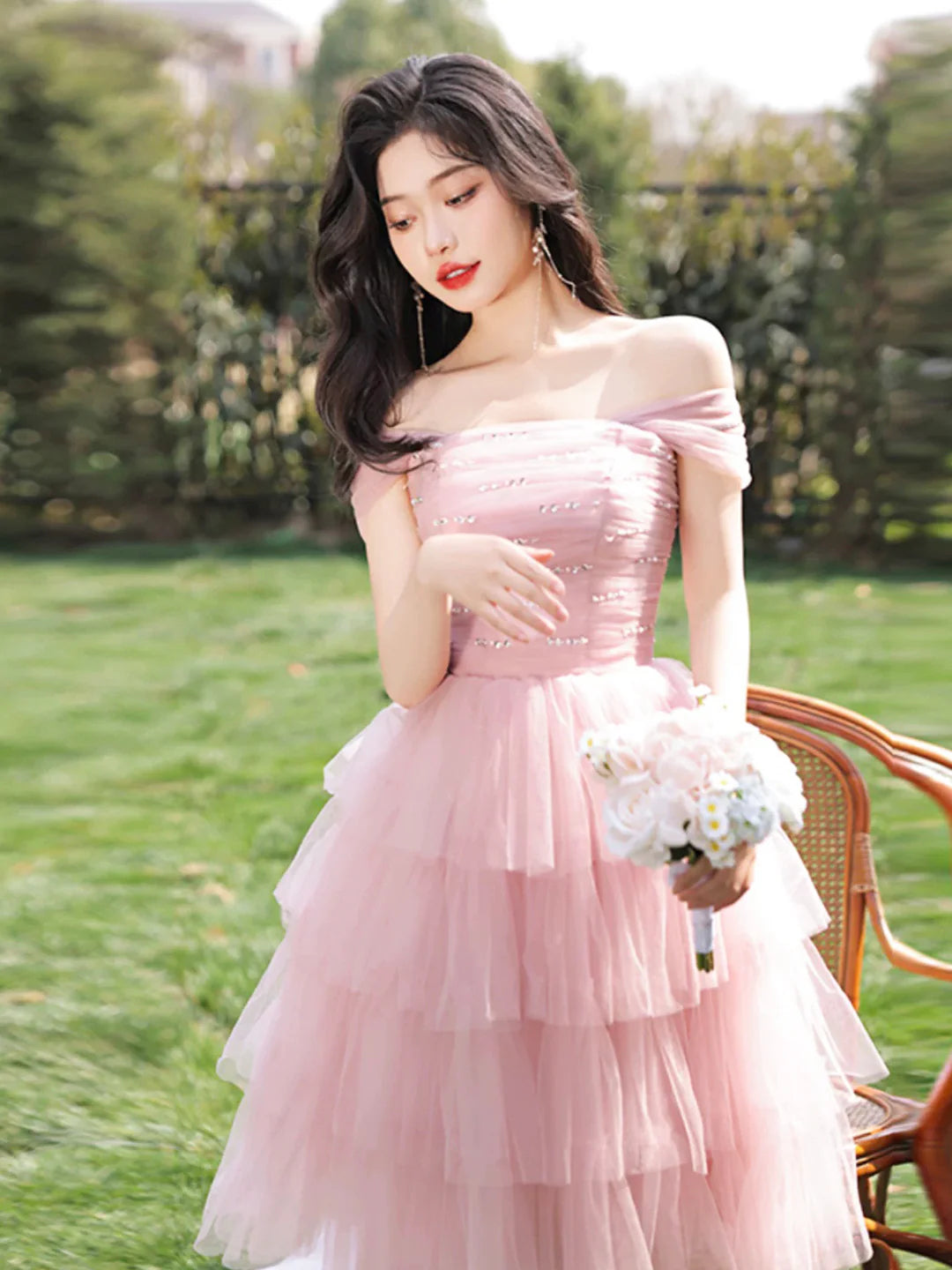 Elegant A-line Off-Shoulder Cap Sleeve Lace-Up Knee-Length Tiered Sparkling Homecoming Dresses