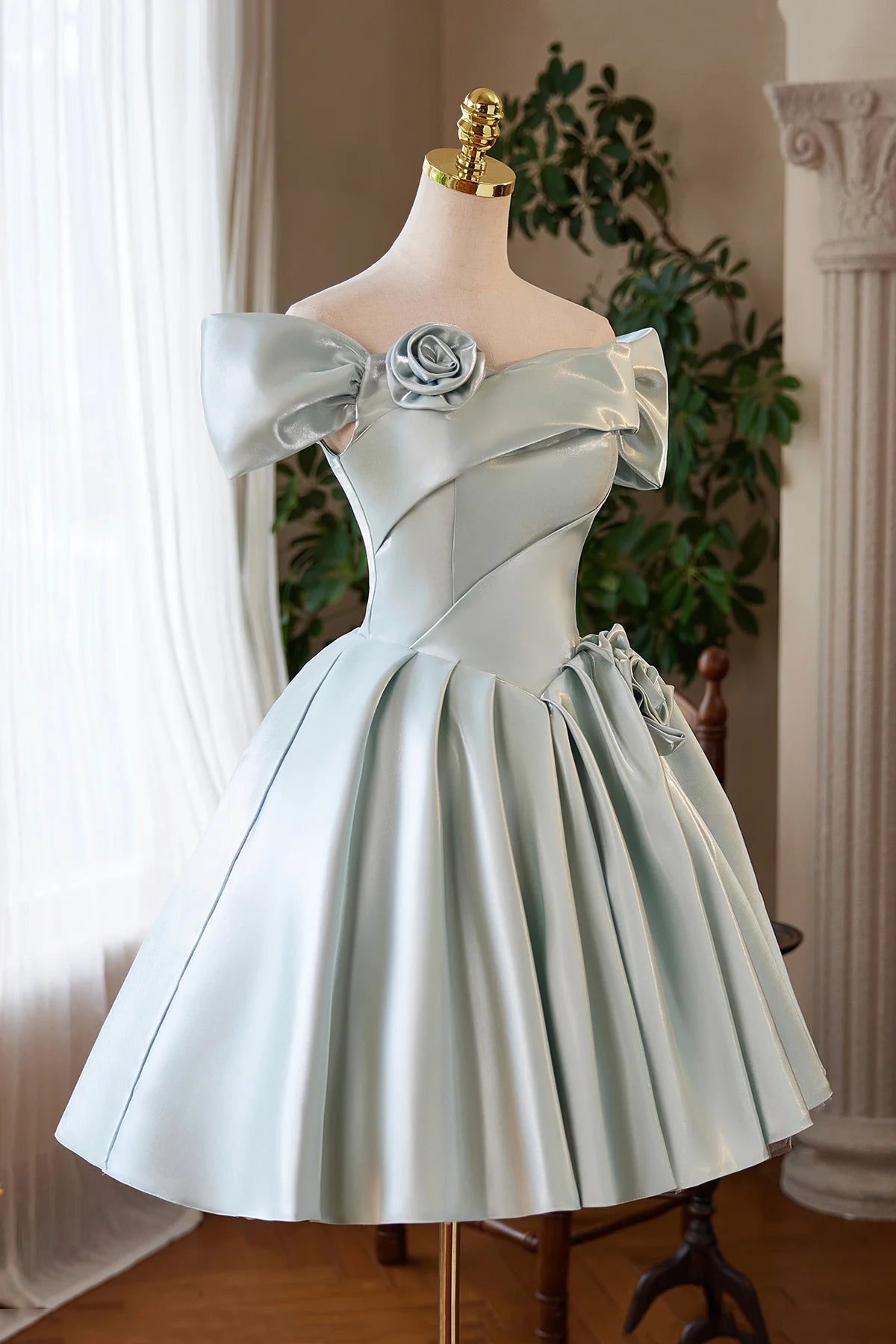 Elegant A-line Off-the-Shoulder Puffy Sleeve Lace-Up Back Short Mini Homecoming Dresses