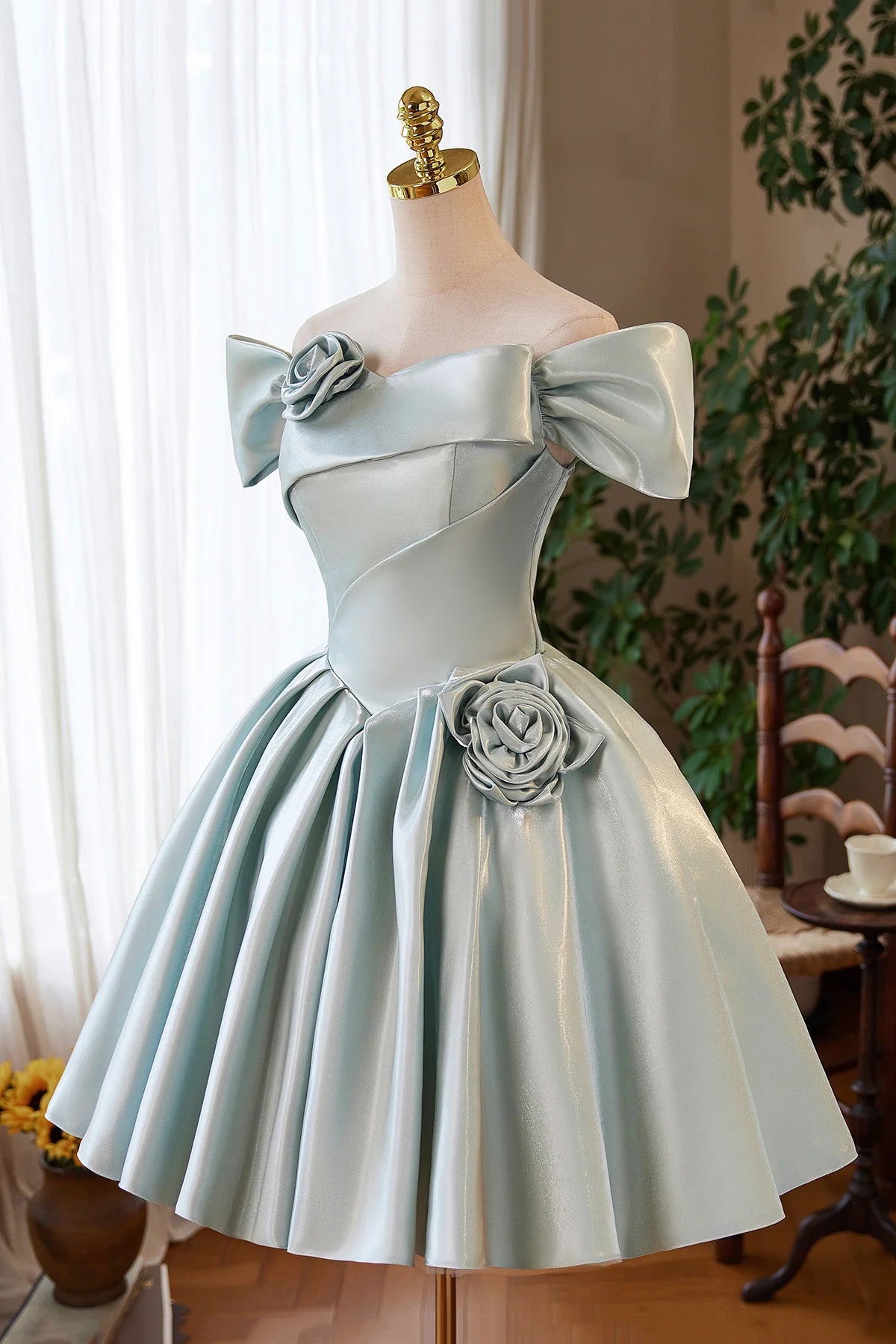 Elegant A-line Off-the-Shoulder Puffy Sleeve Lace-Up Back Short Mini Homecoming Dresses