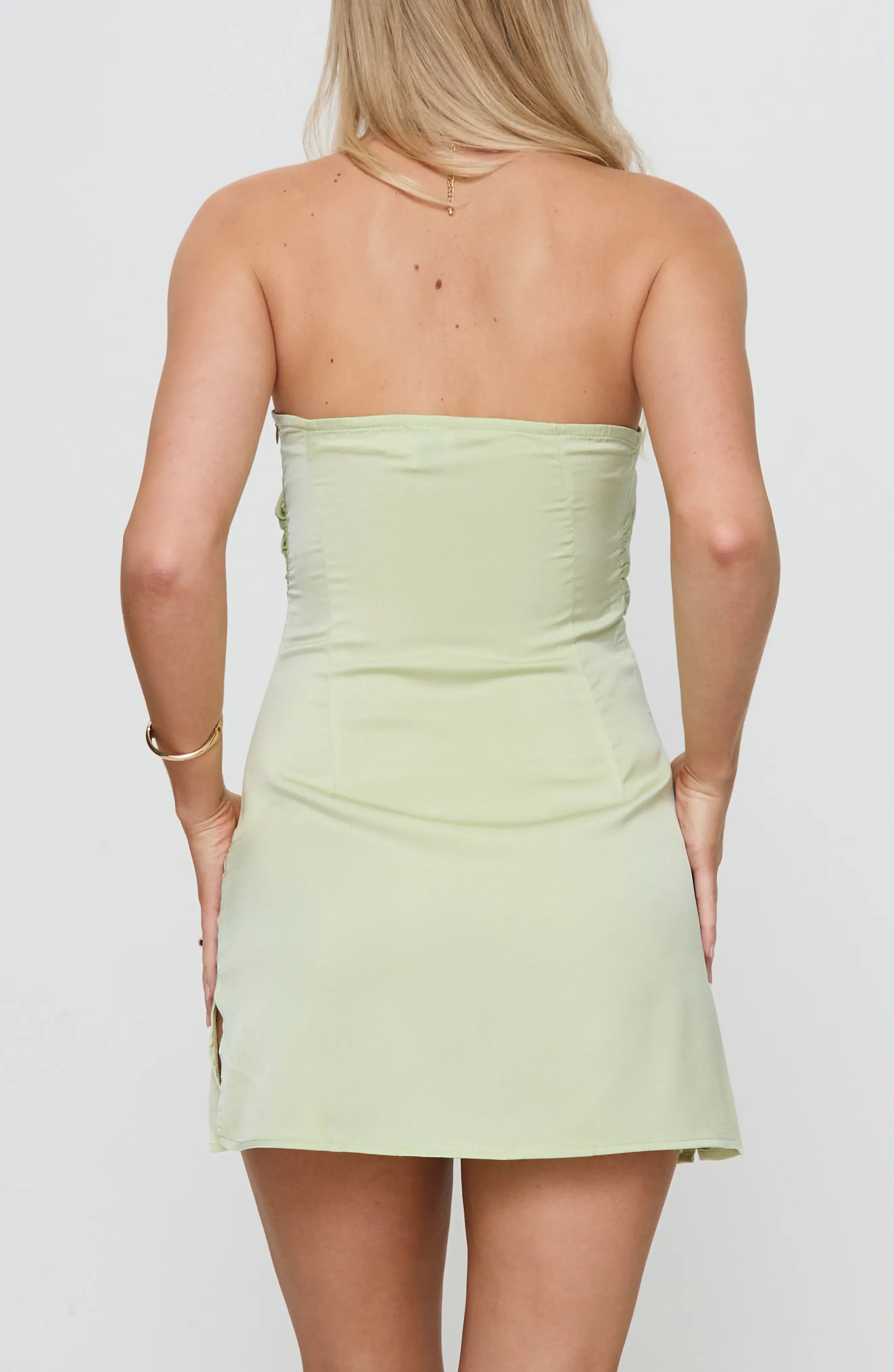 Elegant Chic Sheath Strapless Sweetheart Mini Homecoming Party Dress for Women