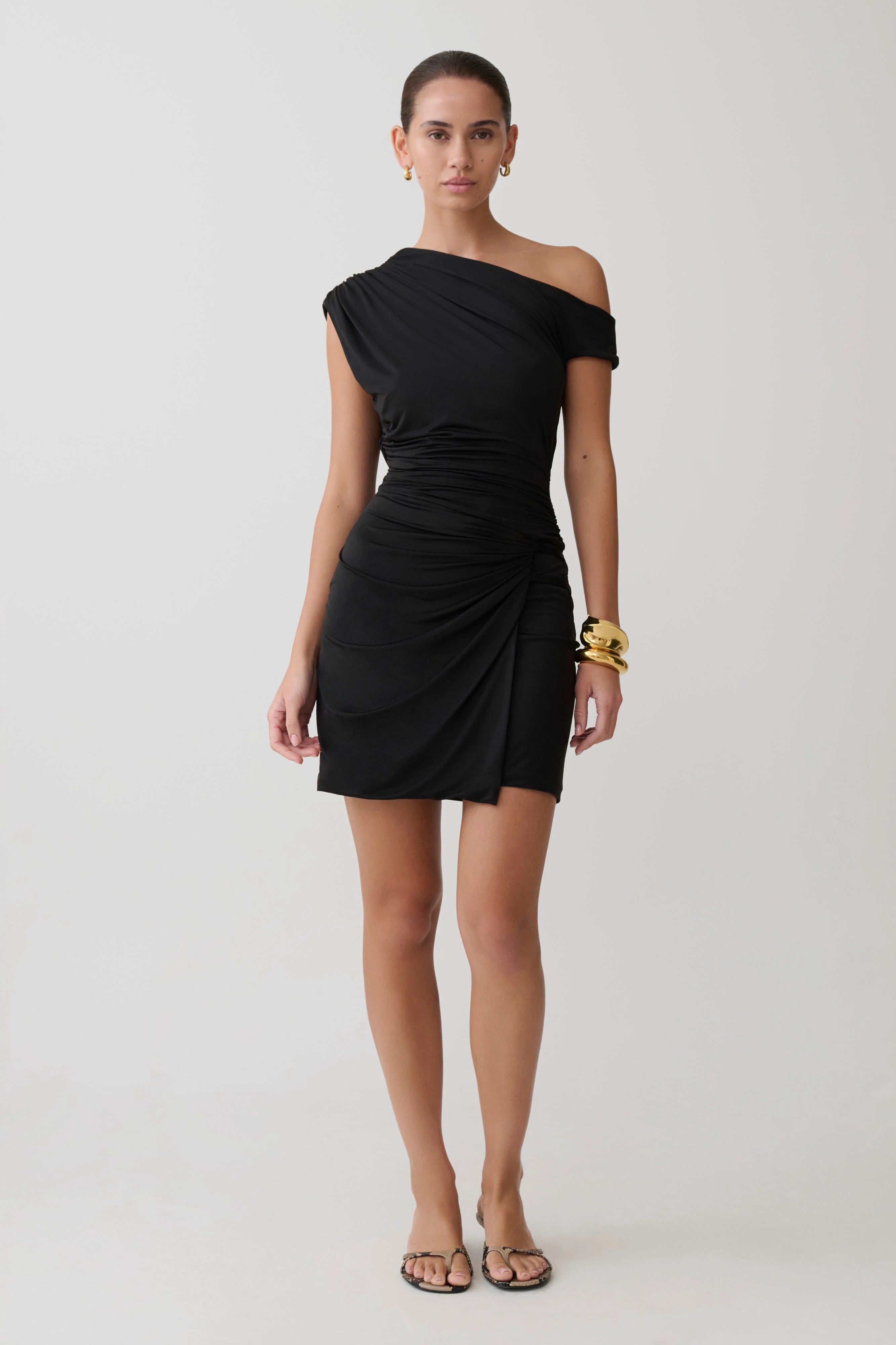 Elegant Draped One-Shoulder Ruched Black Mini Homecoming Dress for Women