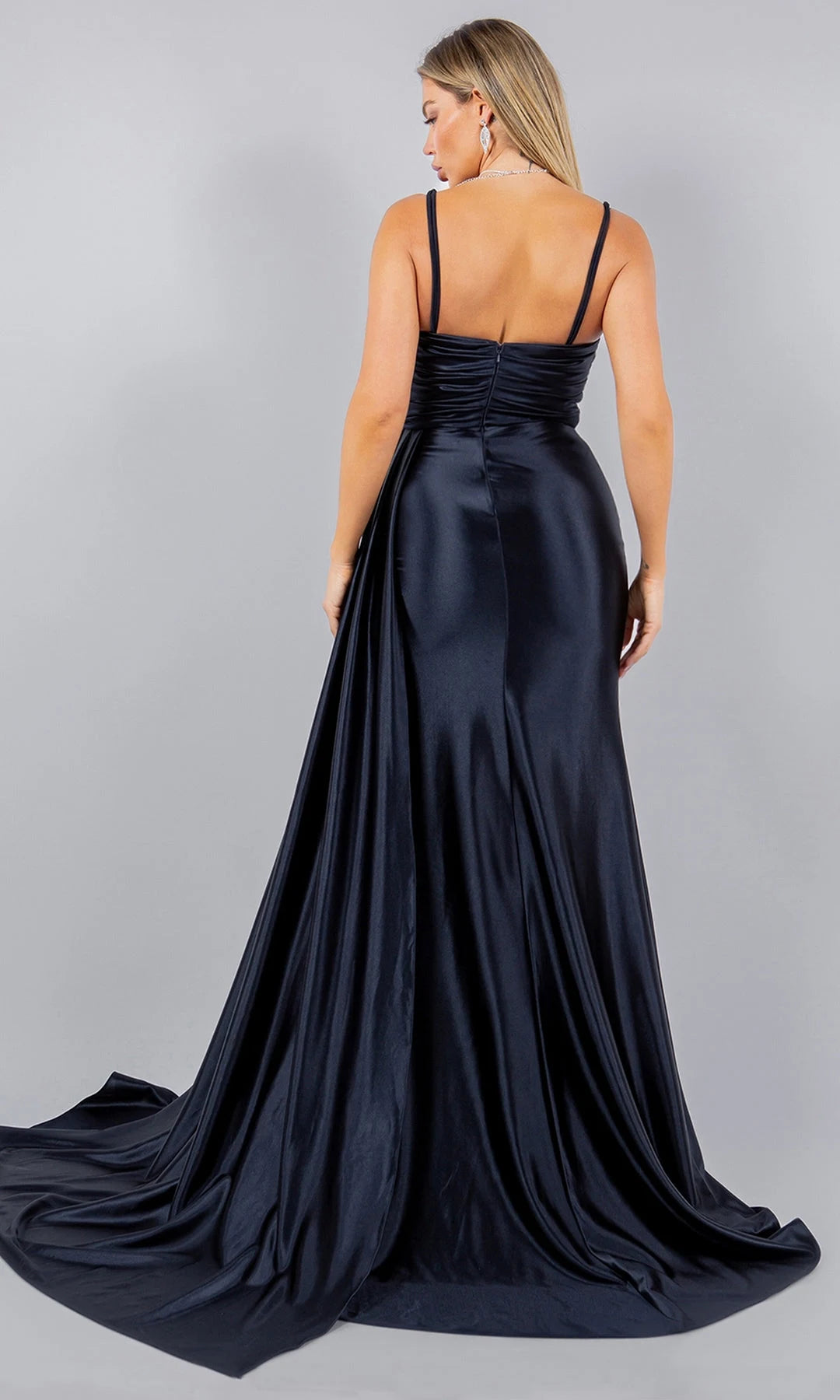 Elegant Fitted Cowl Sleeveless Ruched Slit Black Maxi Prom Dresses Gown
