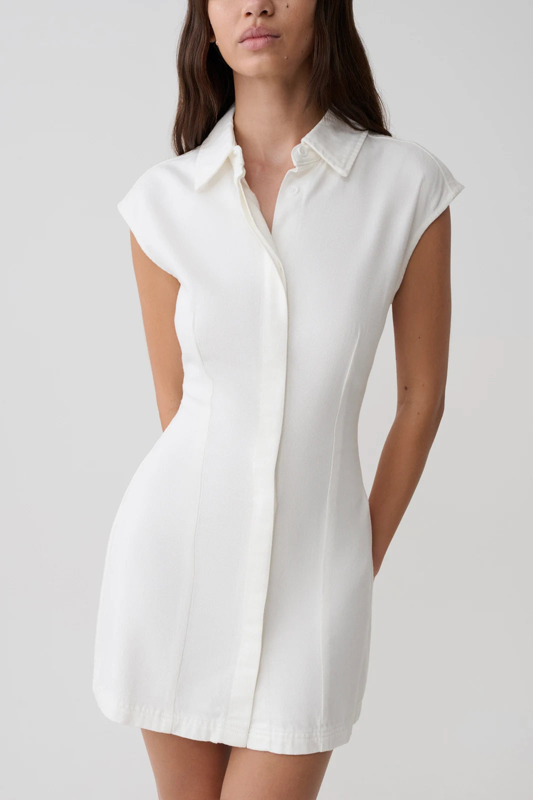 Elegant Fitted Shirt Collar Cap Sleeves Button-Front White Mini Homecoming Dress
