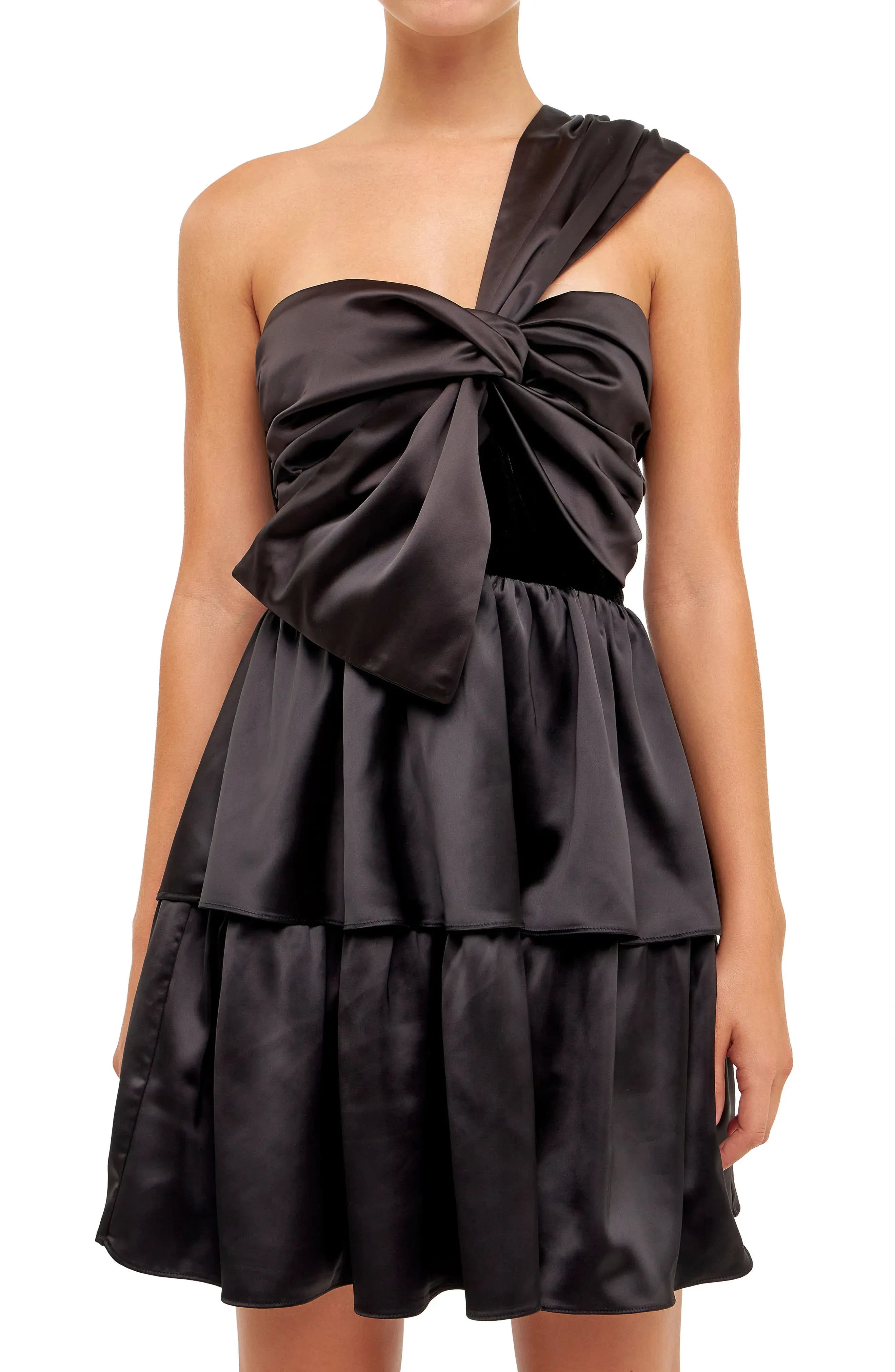 Elegant One-Shoulder Strapless Tiered Shirred Back Mini Homecoming Dress for Parties
