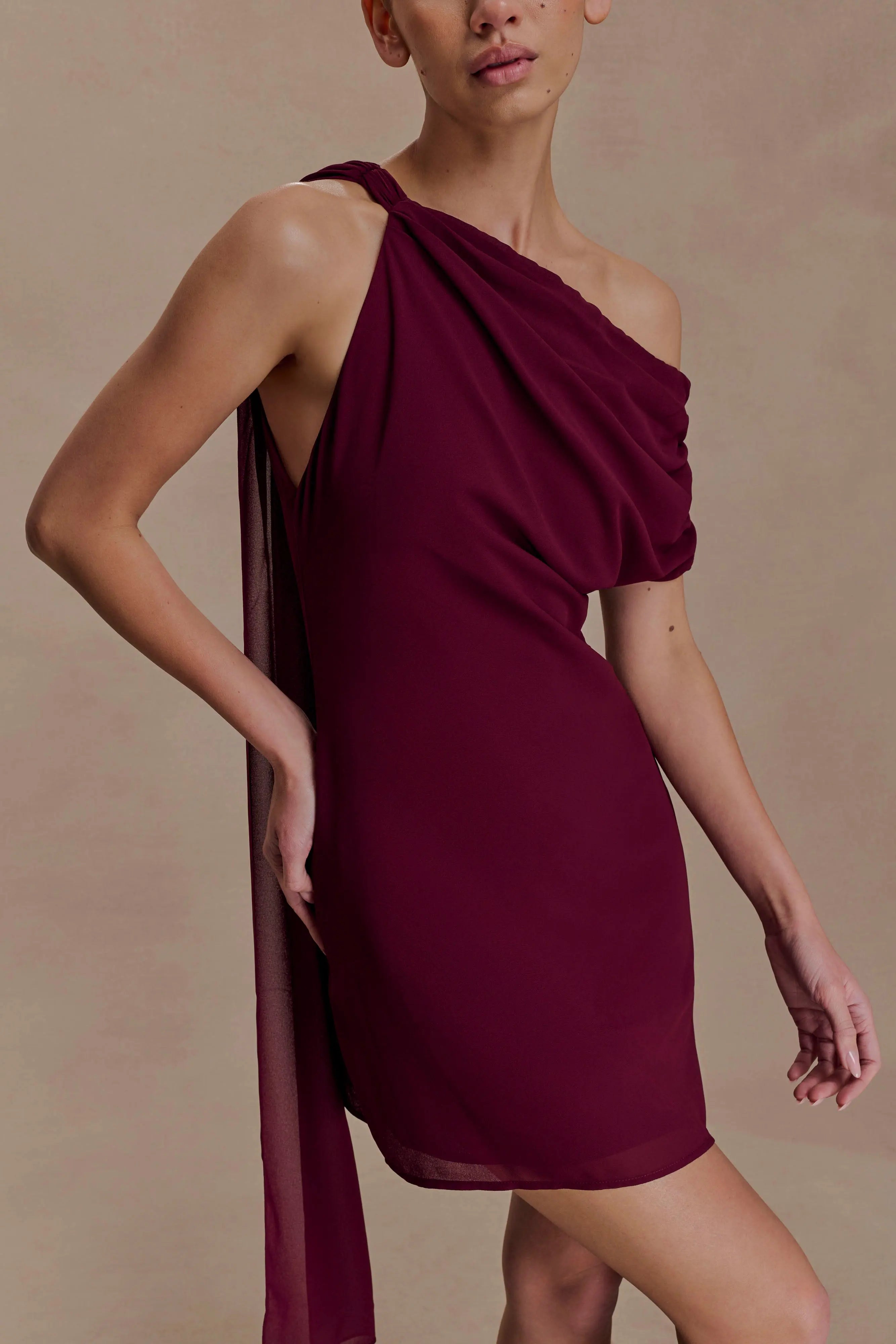 Elegant Sheath One-Shoulder Draped Asymmetrical Burgundy Mini Homecoming Dress for Women