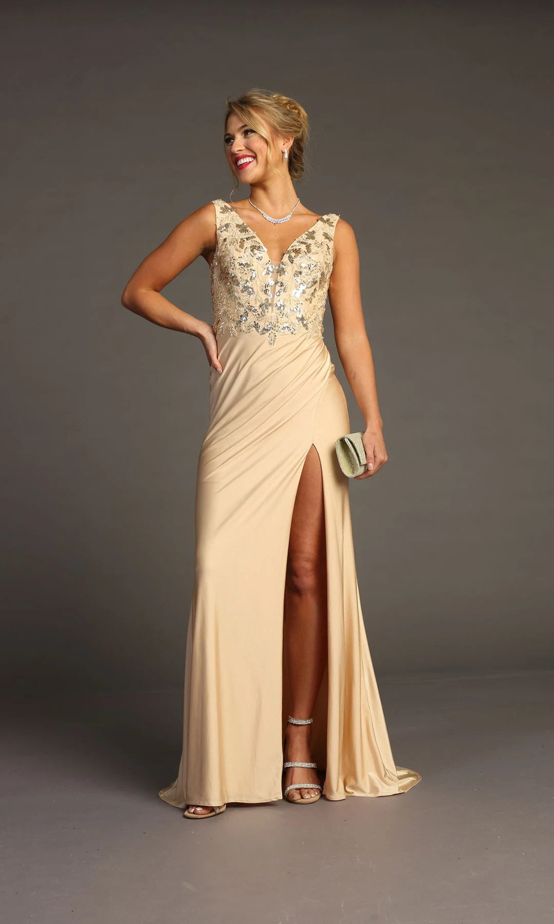Elegant Sheath V-Neck Sleeveless Sequin Ruched Champagne Maxi Prom Dresses Women