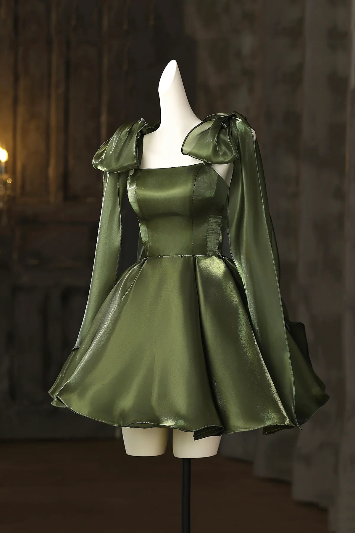 Elegant Shimmering A-Line Square Neck Off-Shoulder Bow Sleeve Lace-Up Back Short Homecoming Dress