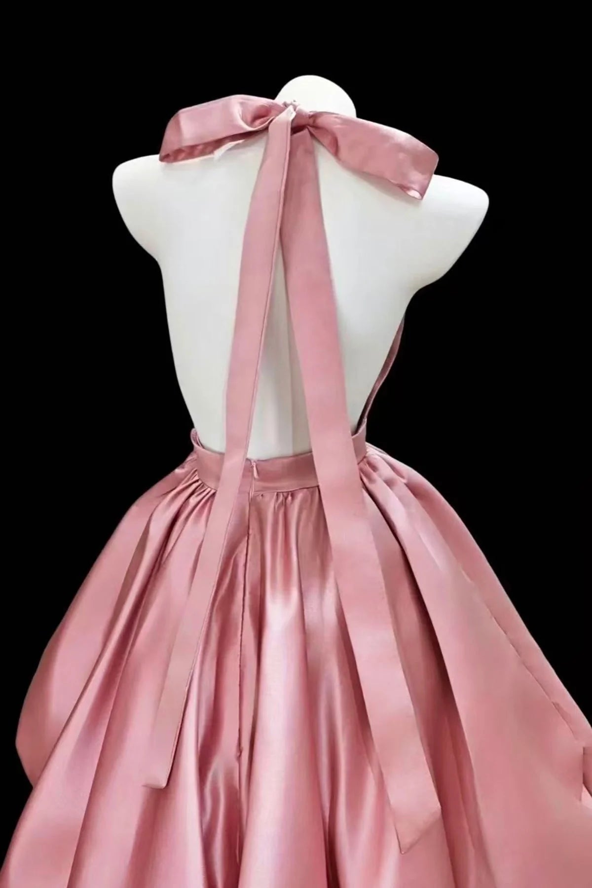 Elegant Shimmering Off-Shoulder Sweetheart Mini Ball Gown with Voluminous Skirt Homecoming Dress