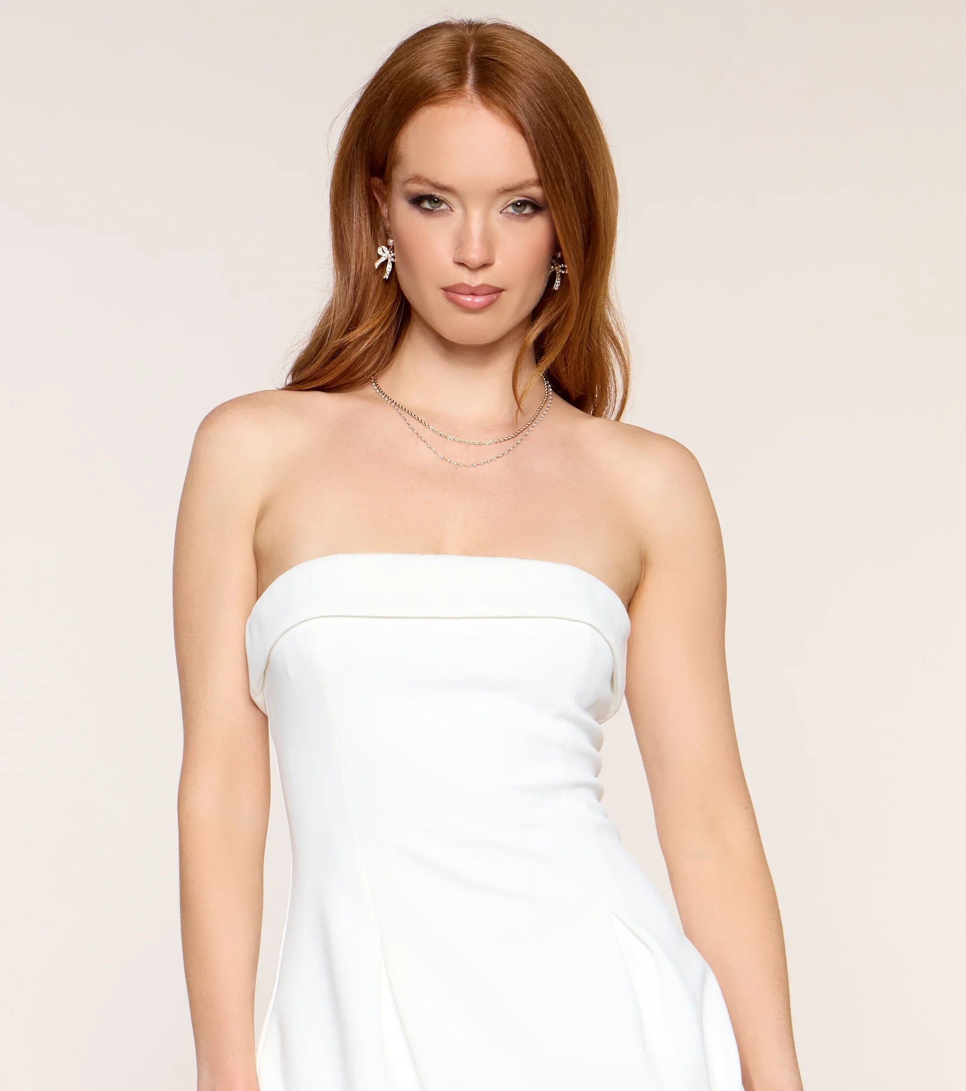 Elegant Strapless Sleeveless Fit-and-Flare Mini Homecoming Dresses with Concealed Back Zipper