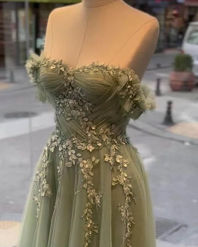 Enchanted Ball-Gown Sweetheart Neck Strapless Open Back Beaded Tulle Train Evening Dress