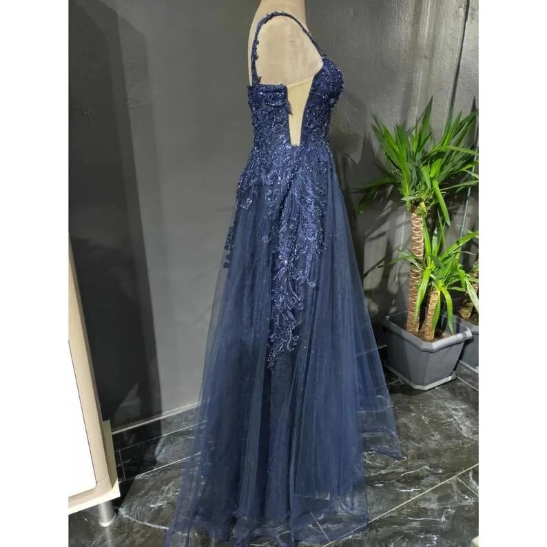 Glamorous A-Line Sweetheart-Neck Spaghetti-Strap Beaded-Lace Backless Tulle Floor-Length Prom Dress